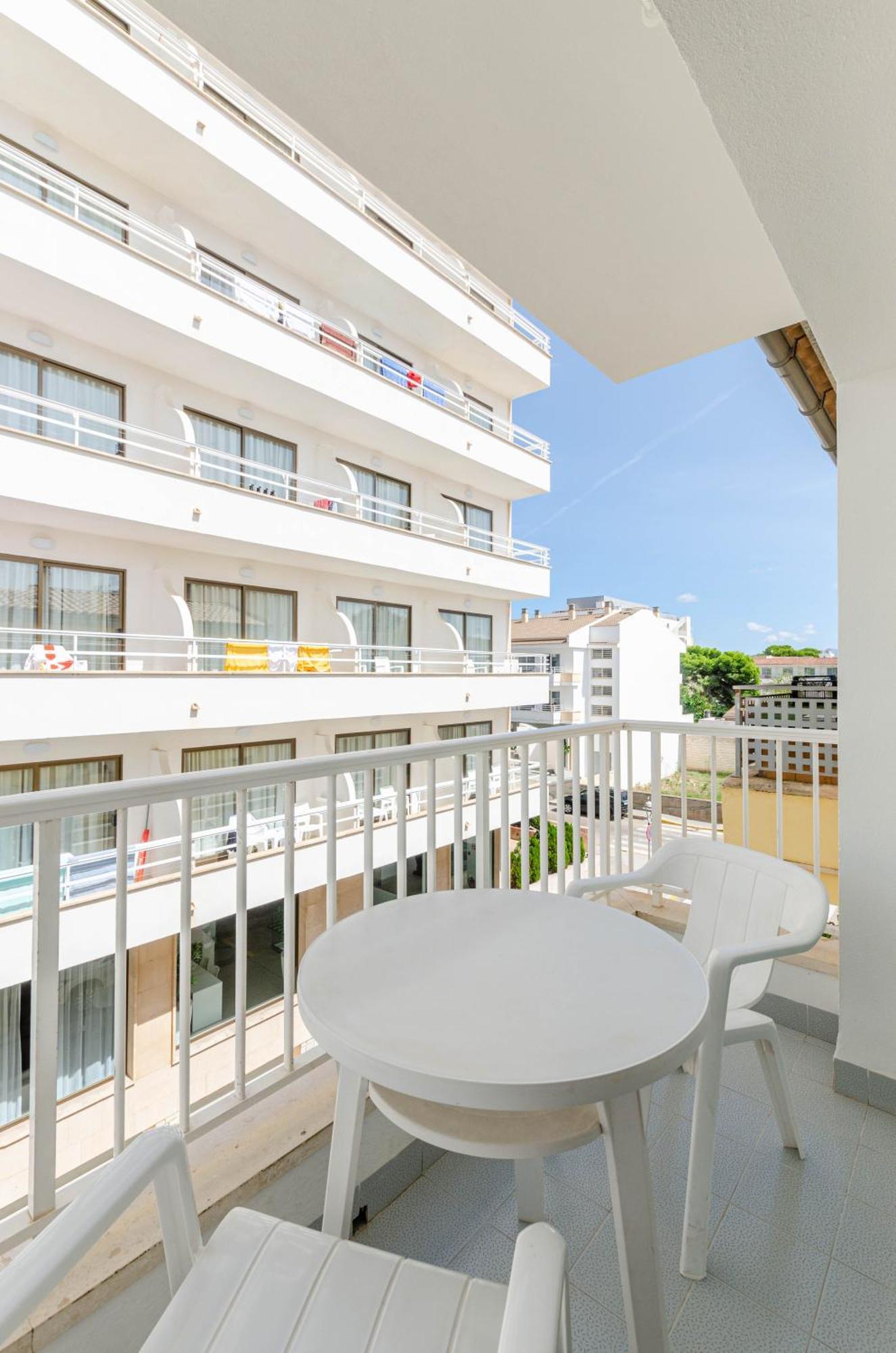 Mar Brava Apartments Can Picafort  Bagian luar foto